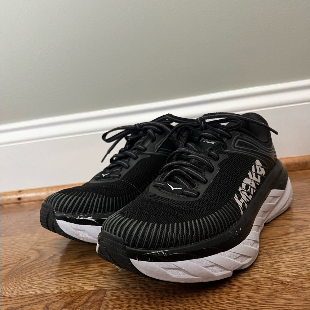 HOKA Bondi 7 Women’s Sneaker